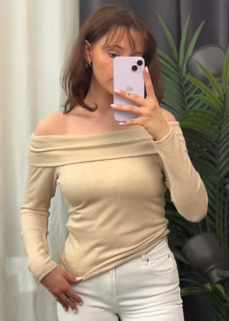 Off-shoulder Shirt “Leni” beige