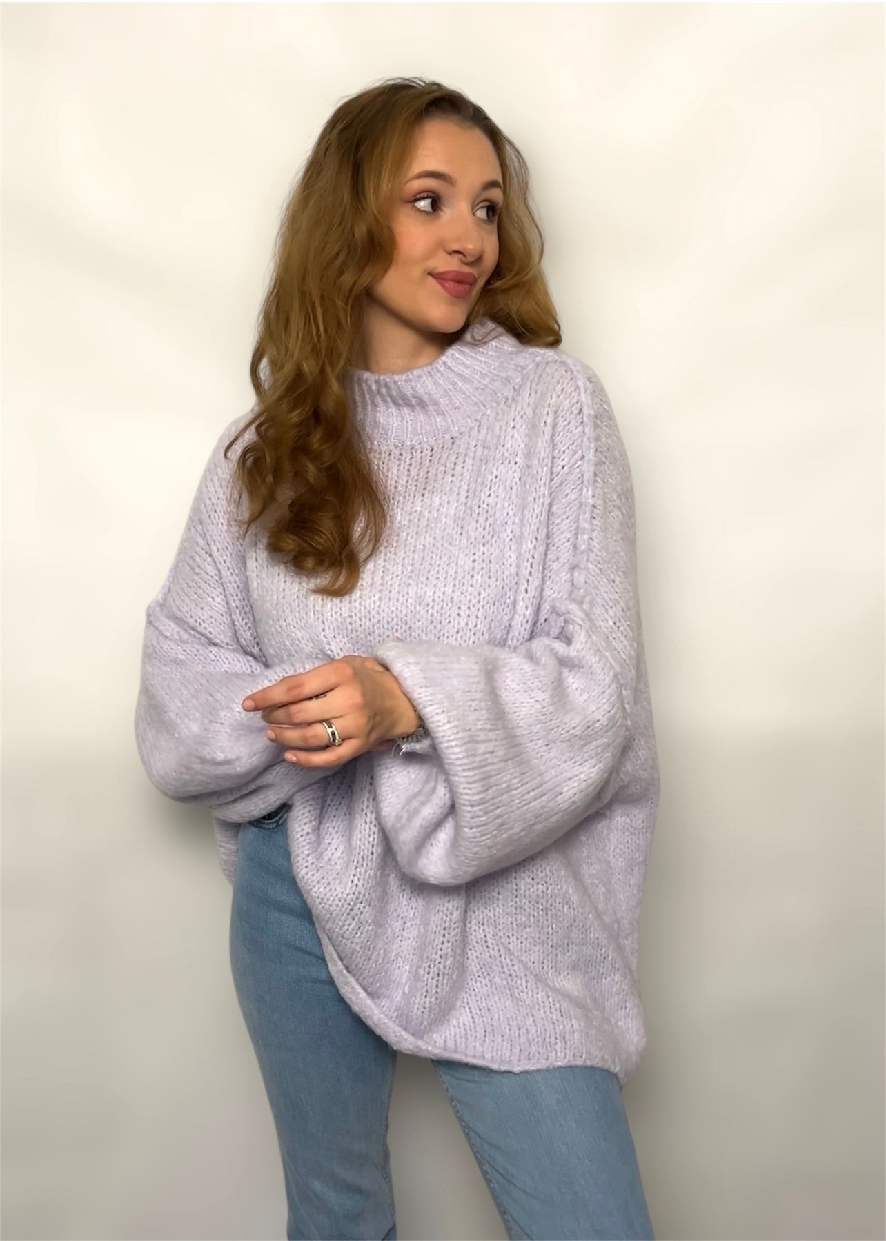 Lila oversize Wollpullover 