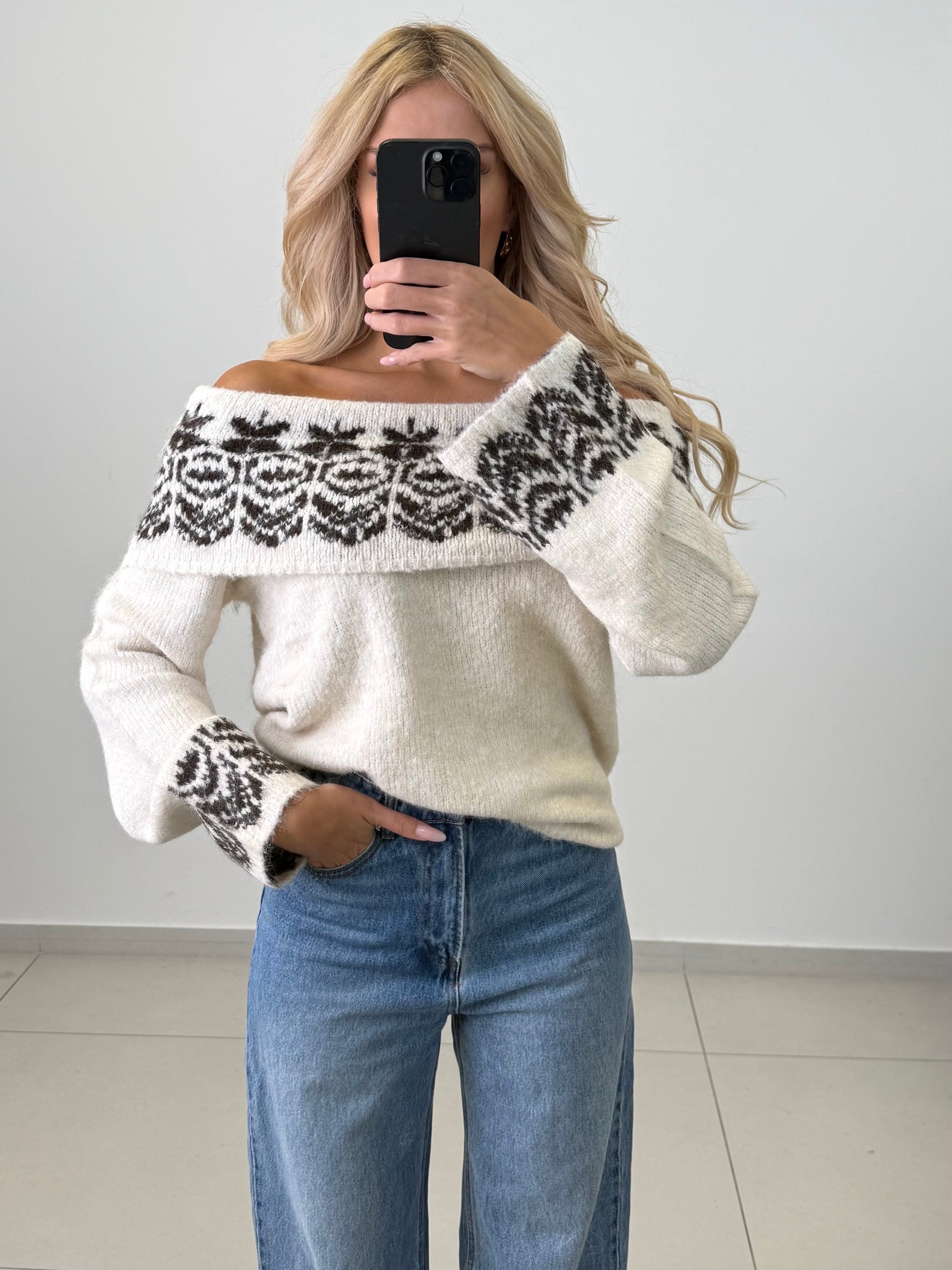 Off Shoulder Pullover „Calista“