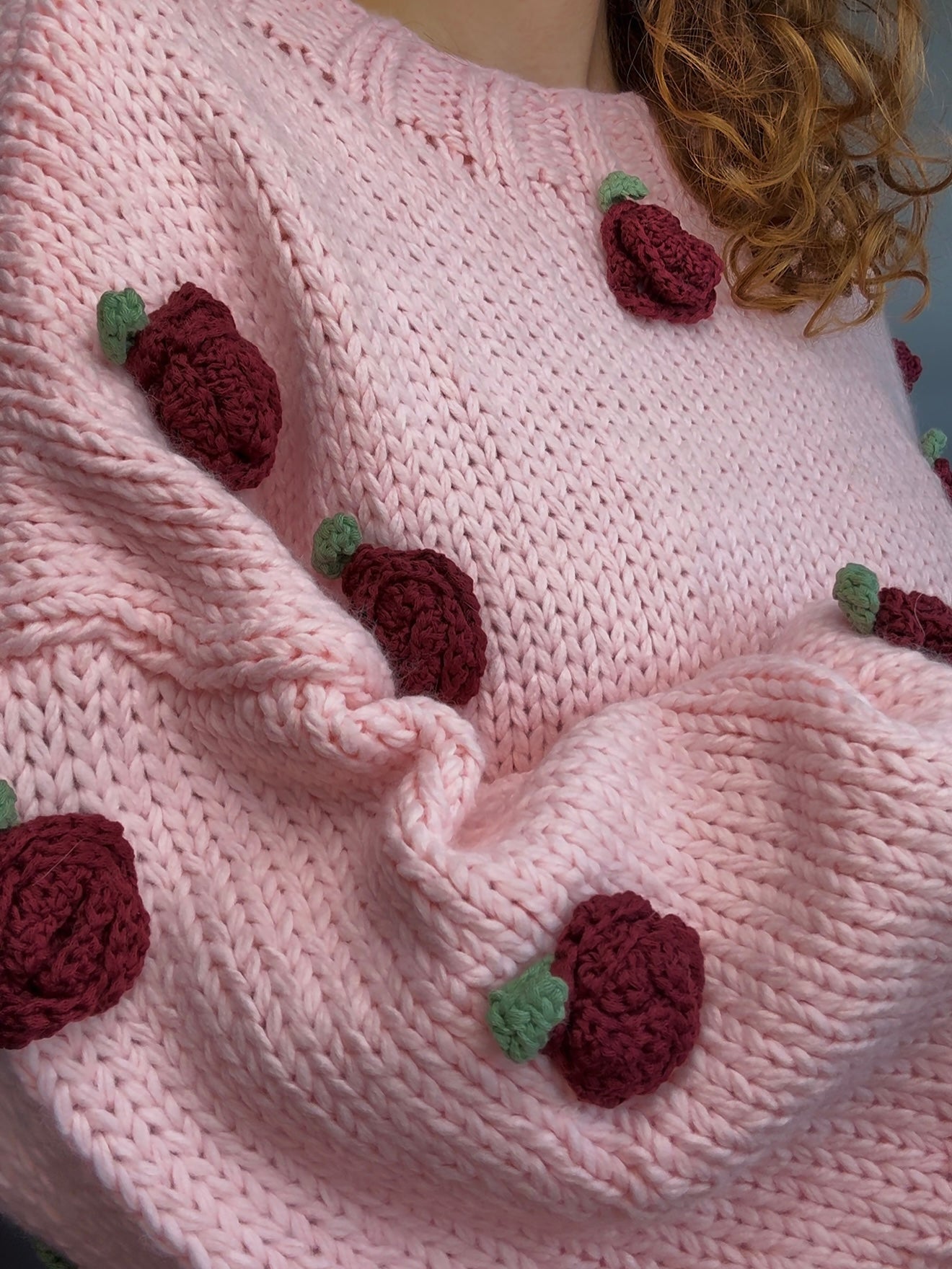 Handmade oversize Pullover “Rosy”
