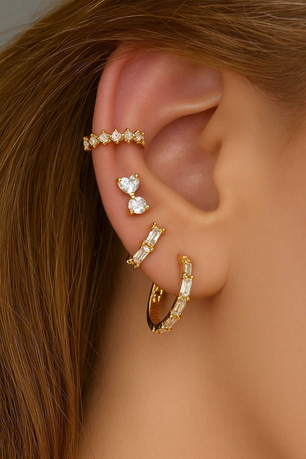 Naomi Pave Earcuff 14K vergoldet, versch. Farben