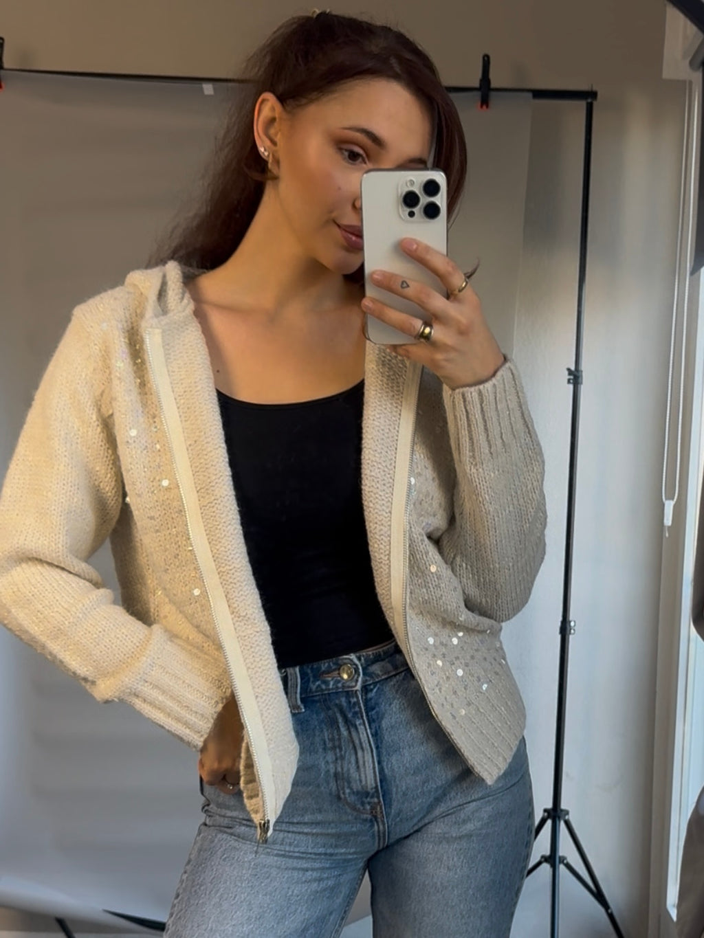 Pailletten Strickjacke beige