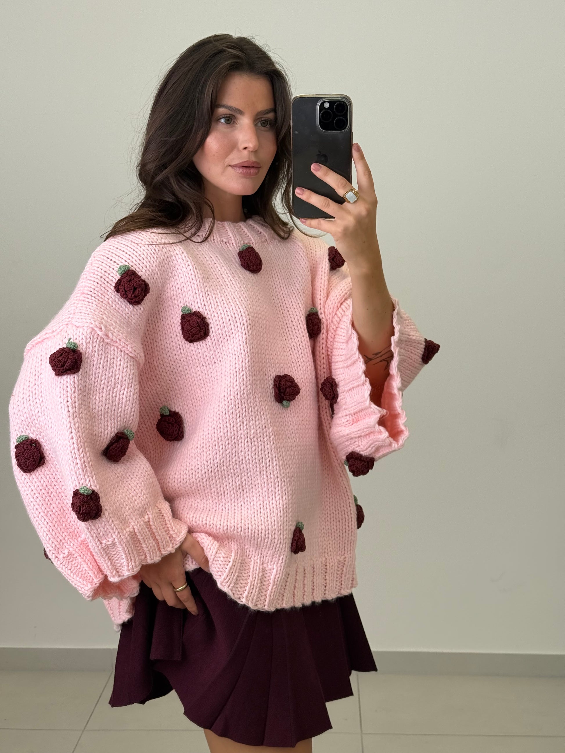 Handmade oversize Pullover “Rosy”