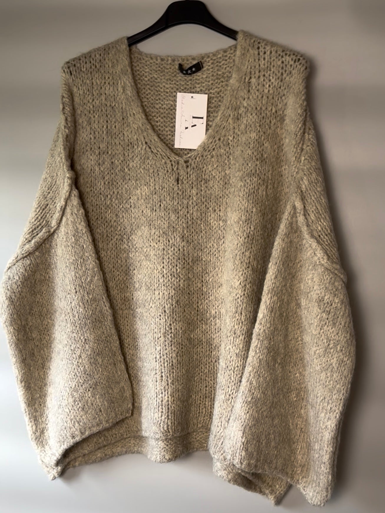 Oversize Pullover “Inaya”